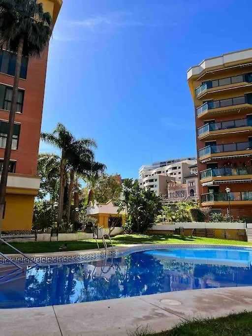 Daire Apartamento Equipado Bajondillo Playa-Piscina 2Hab Torremolinos