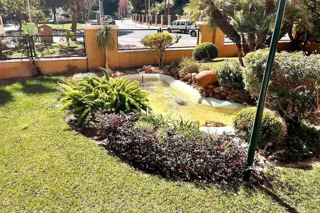 Apartamento Equipado Bajondillo Playa-Piscina 2Hab Torremolinos İspanya
